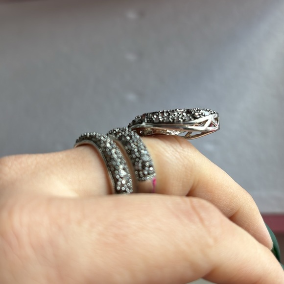 Diamond Snake Ring - Picture 3 of 5